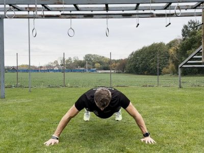 Wide Push Ups